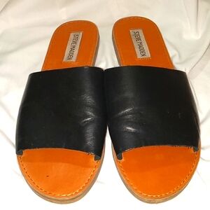 Steve Madden Woman's black leather slides sz 7.5